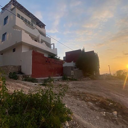 Red Carpet Surf Camp Sea, Mountain & Garden Escape Otel Tamraght Dış mekan fotoğraf