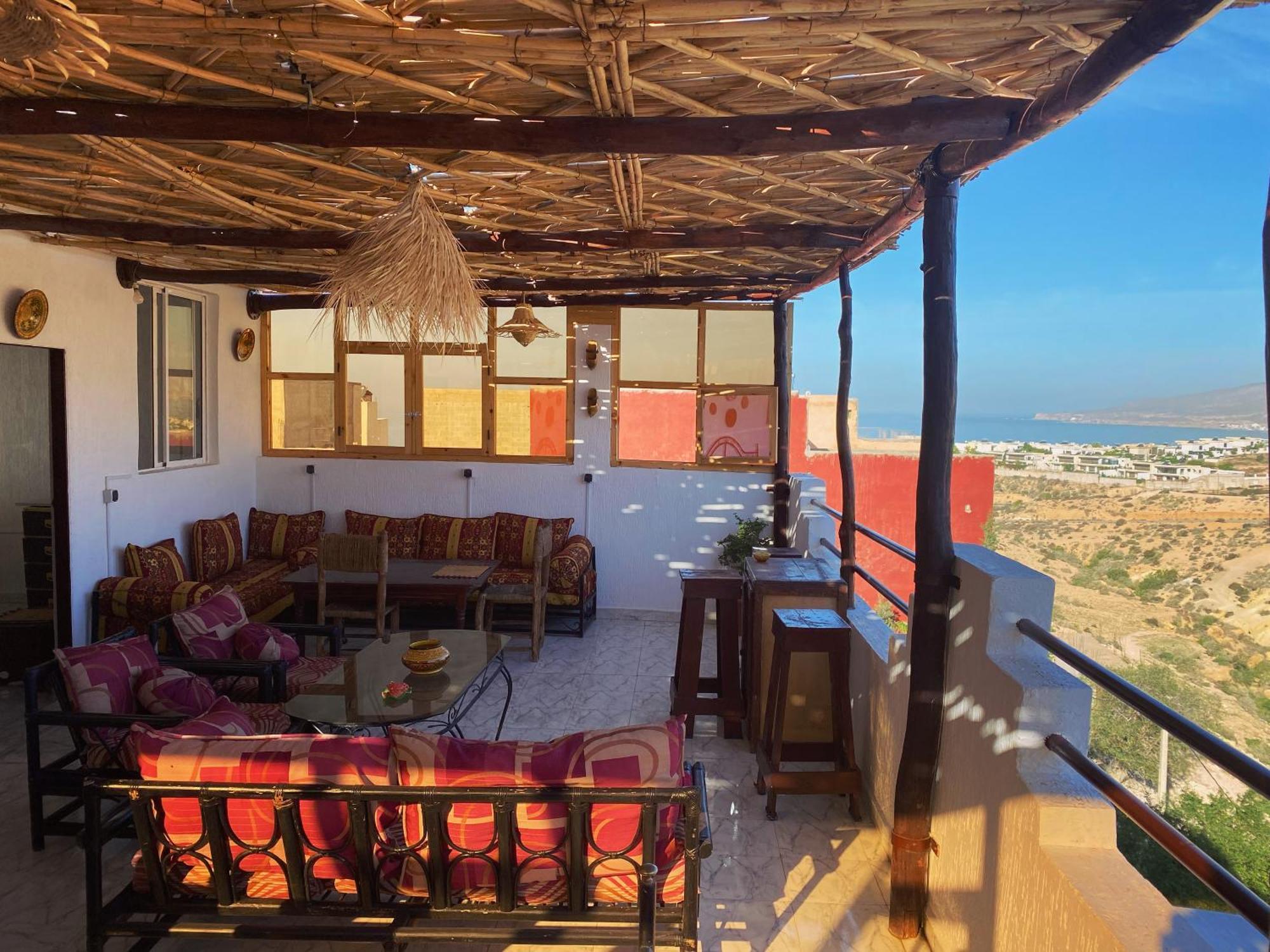 Red Carpet Surf Camp Sea, Mountain & Garden Escape Otel Tamraght Dış mekan fotoğraf