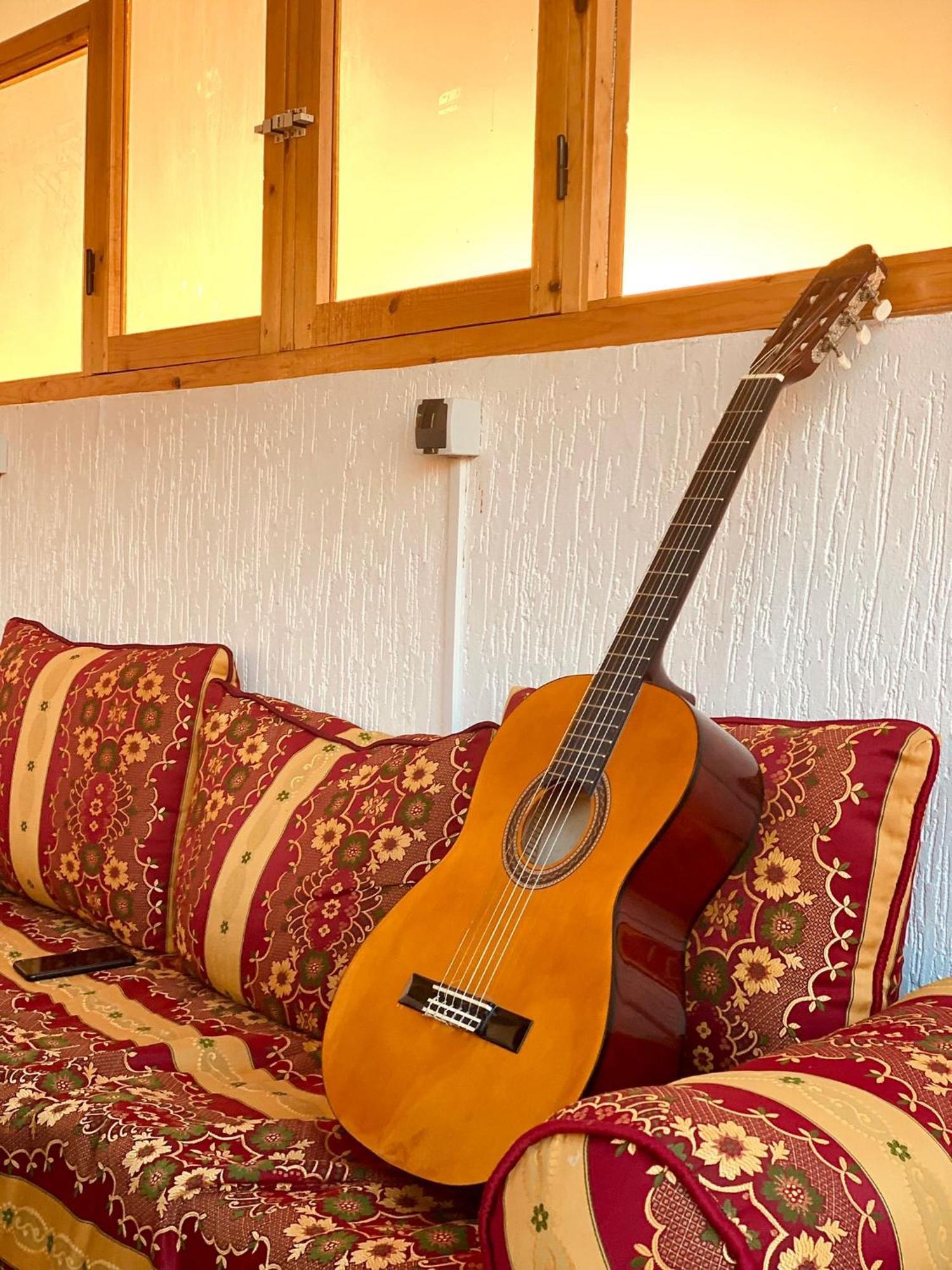 Red Carpet Surf Camp Sea, Mountain & Garden Escape Otel Tamraght Dış mekan fotoğraf
