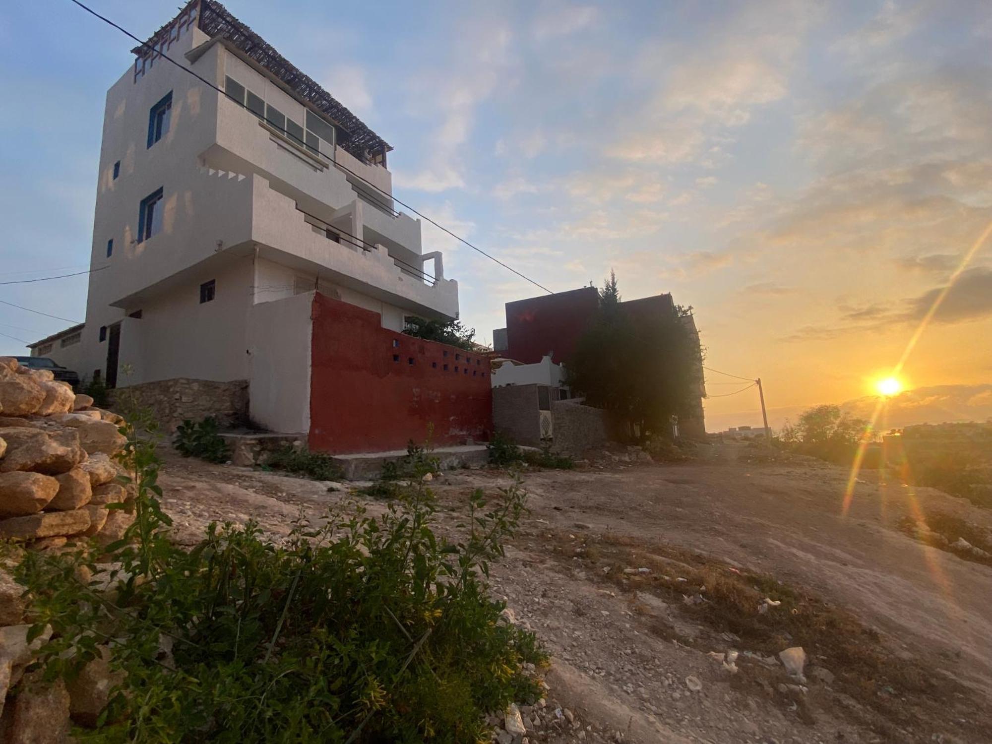Red Carpet Surf Camp Sea, Mountain & Garden Escape Otel Tamraght Dış mekan fotoğraf